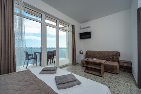 Отель "Флора" г. Алушта   п. Утес