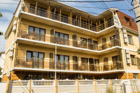 «Вояж» гостевой дом  (Алушта)