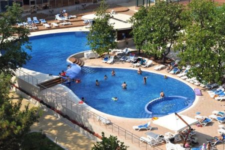 Открытый бассейн