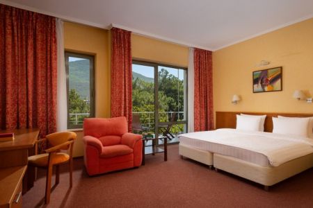 Крытый бассейн