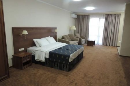 Территория пансионата Нико