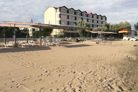 Центральный вход в санаторий