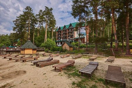 «Золотой пляж» — отель 3*