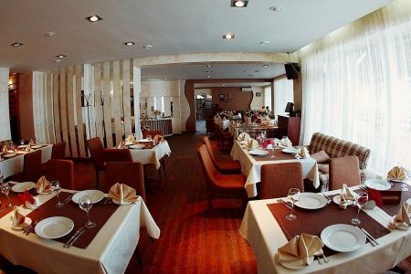 «Золотой пляж» — отель 3*