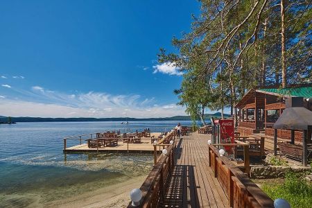 «Золотой пляж» — отель 3*