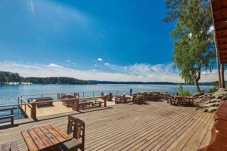 «Золотой пляж» — отель 3*