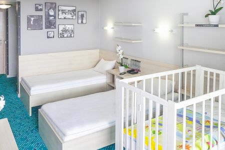 93. Территория отеля ЯИ-min