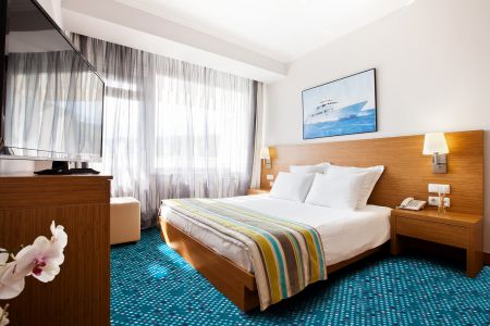 93. Территория отеля ЯИ-min