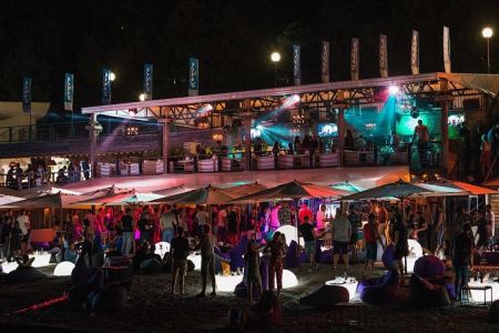 79. Территория отеля ЯИ-min