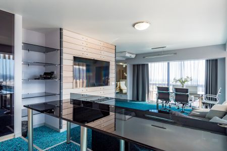 93. Территория отеля ЯИ-min