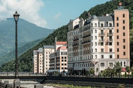 Отель "AZIMUT Hotel Freestyle Rosa Khutor" / "Азимут Отель Фристайл Роза Хутор"