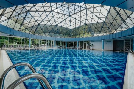 Вид на Главный корпус