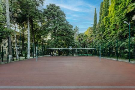 Вид на Главный корпус