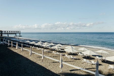 Вид на Главный корпус