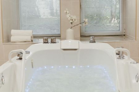 Спортивный инвентарь в тренажерном зале