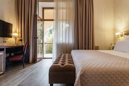 Спортивный инвентарь в тренажерном зале