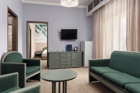 Люкс 2-местный 3-комнатный