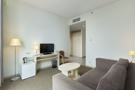 Апартаменты 2-местный 3-комнатный (с кухней)