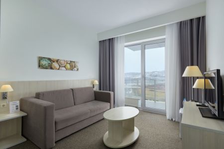 Апартаменты 2-местный 3-комнатный (с кухней)