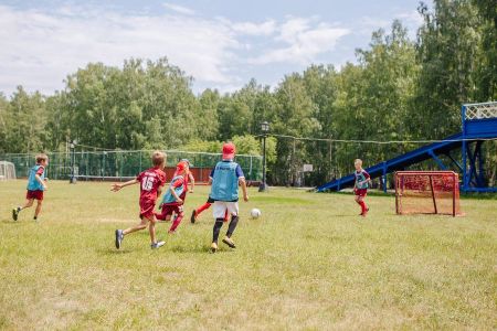 Открытые спортивные площадки