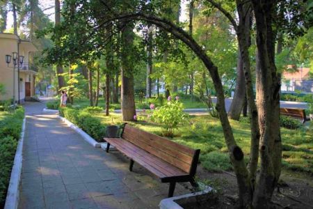 Территория пансионата