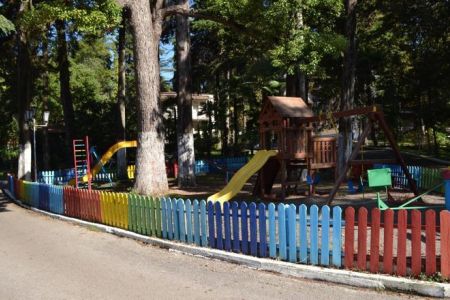 Территория пансионата