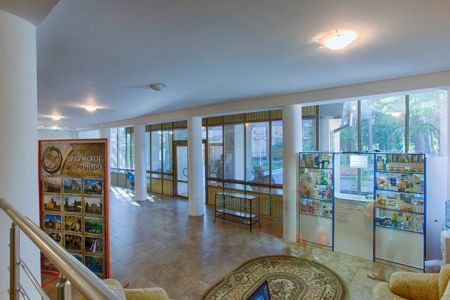 Территория пансионата