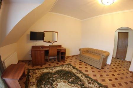 Общий вид на корпус санатория