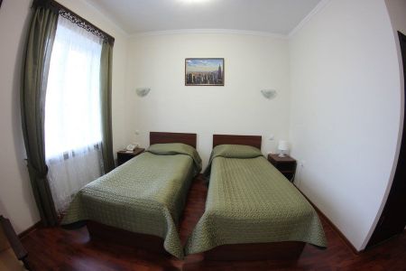 Общий вид на корпус санатория