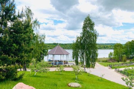 Общий вид на корпус санатория