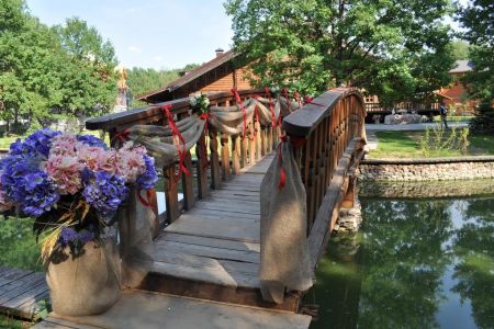 2c98580085d9767a9bea8cea8d8836e1