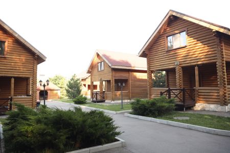 Отдых у открытых бассейнов