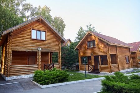 Отдых у открытых бассейнов