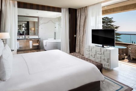 Люкс 2-местный 2-комнатный (вид на море)