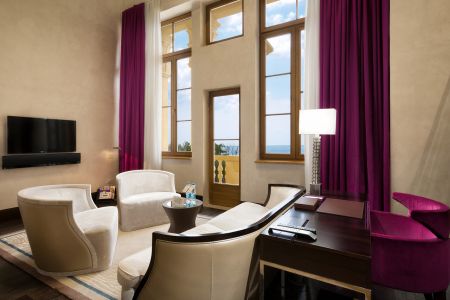 Люкс 2-местный 2-комнатный (вид на море)