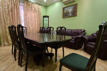 Коттедж 14-местный 3-этажный 7-комнатный