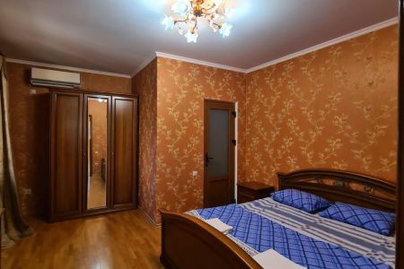 Коттедж 14-местный 3-этажный 7-комнатный