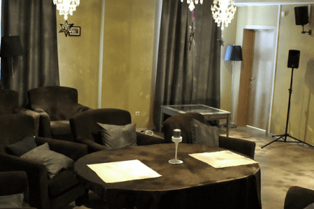 Караоке-бар