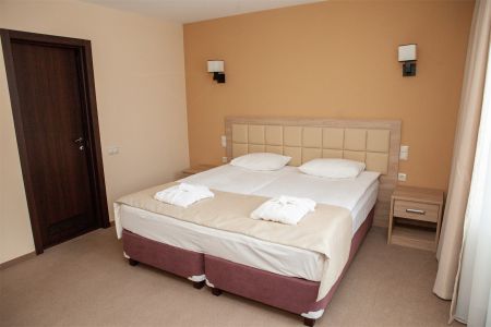 Полулюкс 2-местный Джуниор Сьют (корпус Театральный)