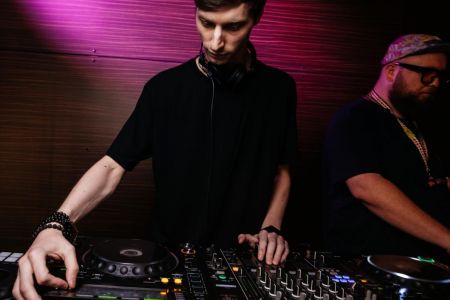 Ресторан-караоке 360