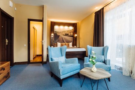 Делюкс (Фэнтази)