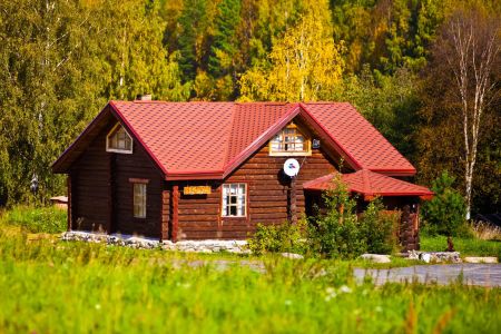 Коттедж 6-местный 3-комнатный «Изба Светлая»