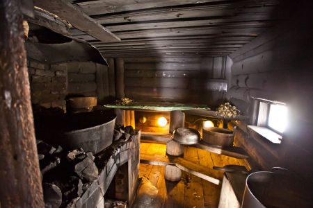 Коттедж 6-местный 3-комнатный «Изба Солнечная»