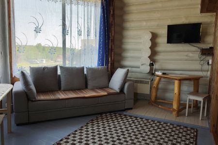 Коттедж 6-местный 3-комнатный «Изба Солнечная»