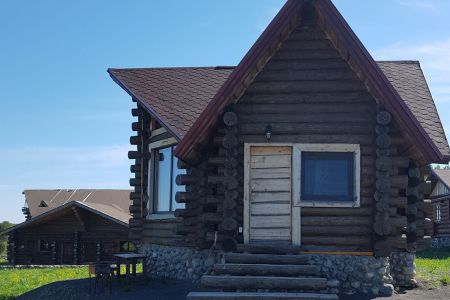 Коттедж 6-местный 3-комнатный «Изба Солнечная»