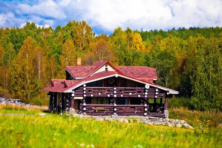 Коттедж 6-местный 3-комнатный «Изба Светлая»