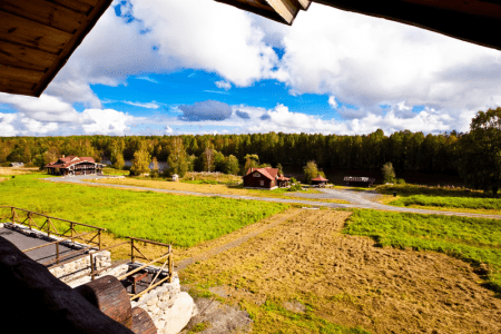 Коттедж 6-местный 3-комнатный «Изба Солнечная»