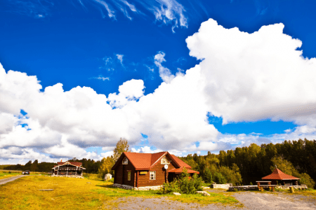 Коттедж 6-местный 3-комнатный «Изба Солнечная»