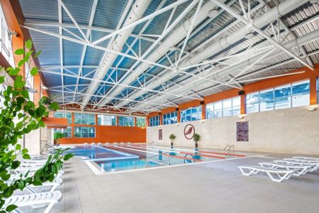 Крытый бассейн