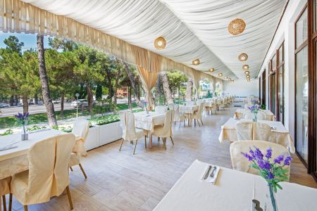 Крытый бассейн